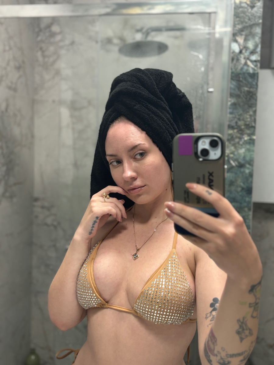 Nude girl KateV in Surakarta