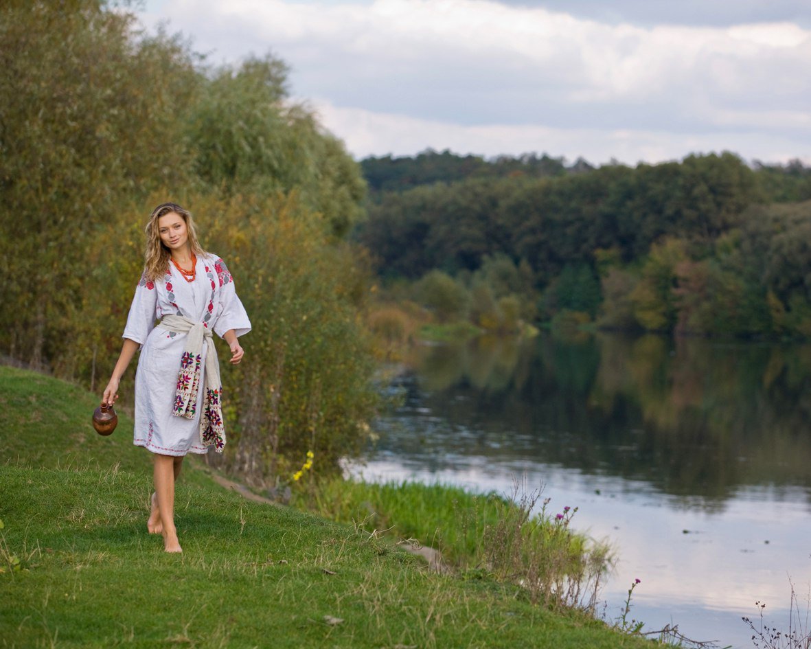 Nude girl Slavic women in Surakarta